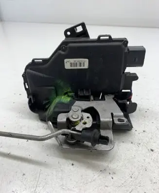 Audi A4 S4 B6 8E 8H Front door lock 8E1837016C