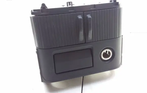 Nissan X-Trail T30 Glove box 68108EQ400
