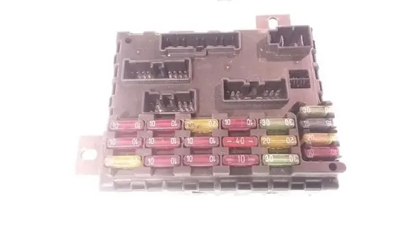 Alfa Romeo 156 Fuse module 46447809 46447809A223
