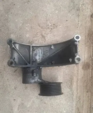 Audi A6 S6 C7 4G Generator/alternator bracket 06E903143D