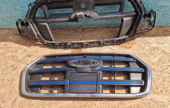 Ford E-Transit Front bumper upper radiator grill K3117B968G NK3117B968 GHZMA
