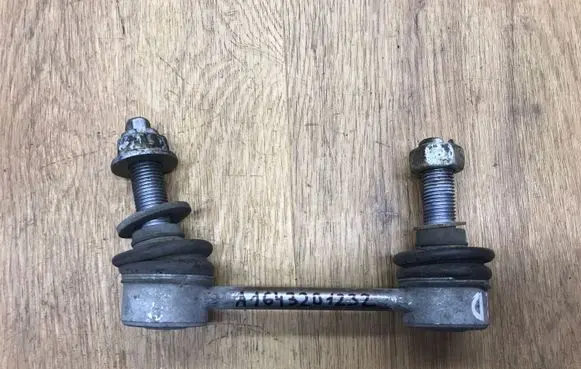 Rear anti-roll bar/stabilizer link