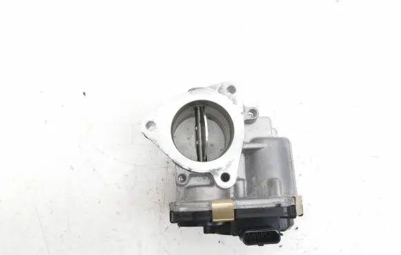 Mazda CX-30 Throttle valve HF01136F0