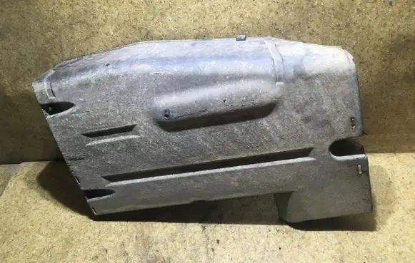 Mercedes-Benz E W124 Rear underbody cover/under tray 1244780137