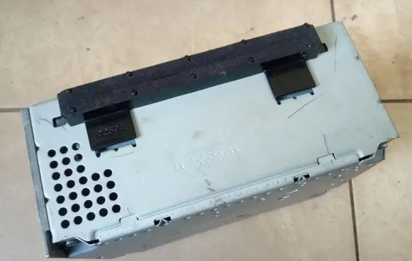Ford Focus Radio/CD/DVD/GPS head unit F1BT18C815KK NE70711