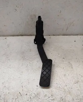 Volkswagen PASSAT B8 Accelerator throttle pedal 5Q2723503D