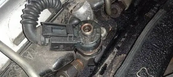 BMW 7 E65 E66 Fuel injector 0445110122 7788812