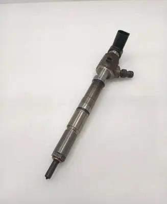 Volkswagen Caddy Fuel injector 03L130277B