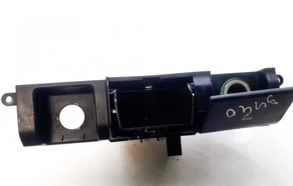 Land Rover Discovery 3 - LR3 Cigarette lighter fkb500012