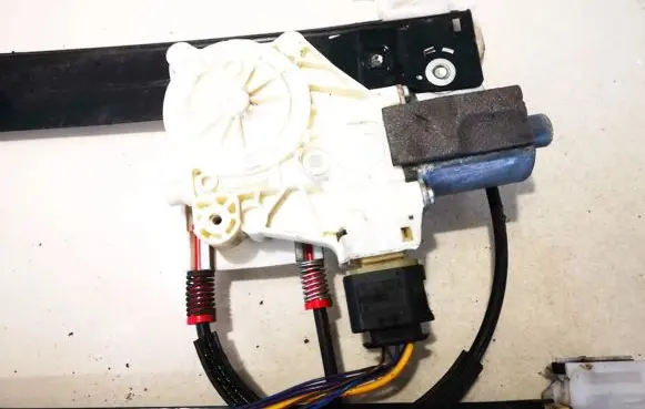Ford S-MAX Rear door window regulator motor 0130822287
