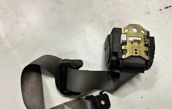 BMW X5 E53 Front seatbelt 7400043594