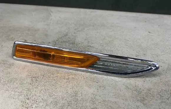 Ford Mondeo MK IV Front fender indicator light 7S7113K354AF