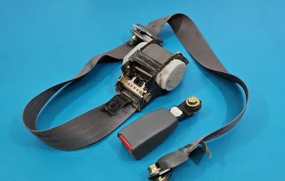 Honda CR-V Front seatbelt NSB072GL008 IMPRK1591023