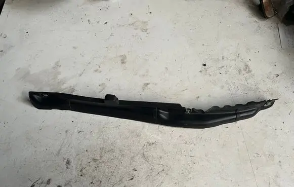 Fender end trim