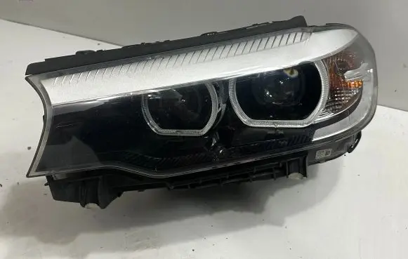 BMW 5 G30 G31 Headlight/headlamp 7214957
