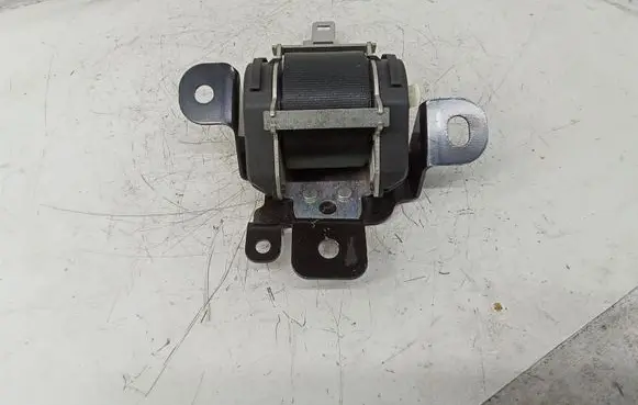 Nissan Qashqai Roof seat belt 