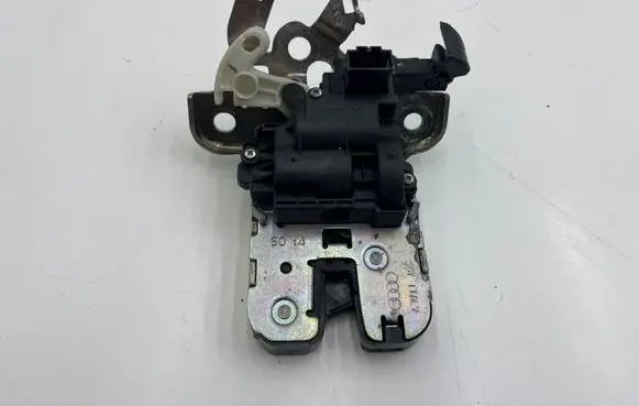 Skoda Octavia Mk3 (5E) Tailgate/trunk/boot lock/catch/latch 5E0827505