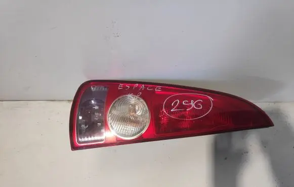 Renault Espace III Rear/tail lights 8200027153