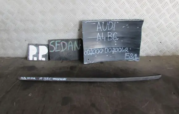 Audi A4 S4 B6 8E 8H Windshield/front glass wiper blade 