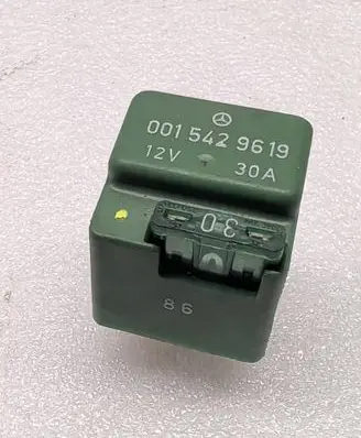 Mercedes-Benz C W202 Other relay 0015429619