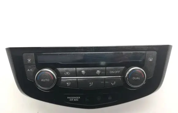 Nissan Qashqai Interior fan control switch 275004EA0A