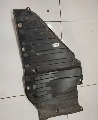 Engine splash shield/under tray