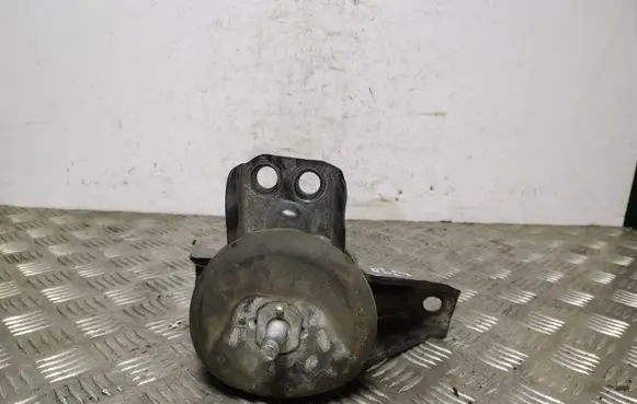 KIA Sorento Engine mount bracket 21810C5000