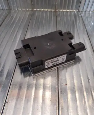 Nissan X-Trail T32 Fuel injection pump control unit/module 0580001019 169108688R