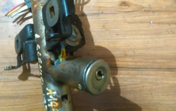 Renault Scenic I Ignition lock contact 