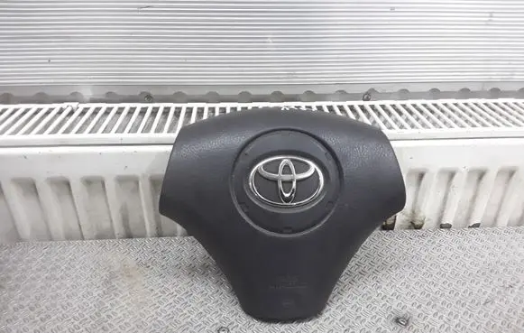 Toyota Corolla Verso E121 Steering wheel airbag 8420503