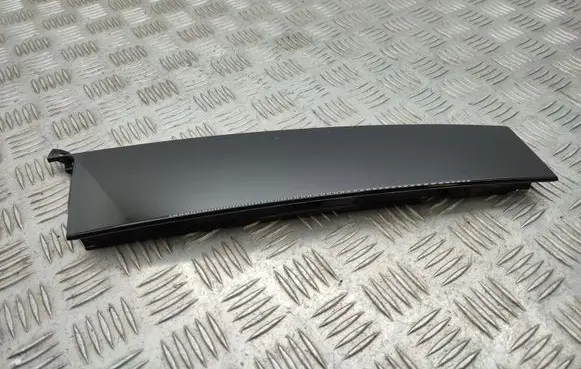 Peugeot 2008 II Rear door glass trim molding 9825856880