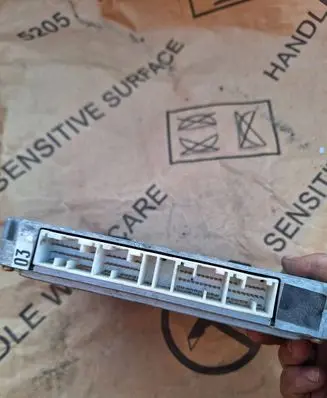 Lexus IS 200-300 Engine control unit/module 8966153030 1753002541