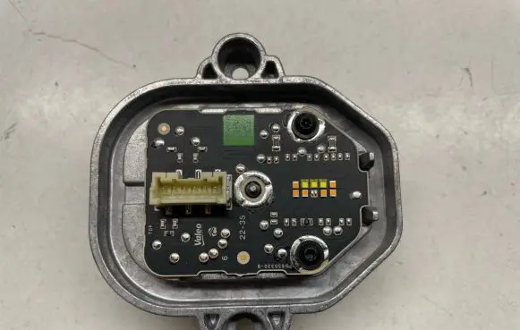 Volvo XC90 LED ballast control module 