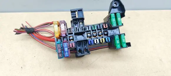 Mercedes-Benz CLK A209 C209 Fuse module 2035400050