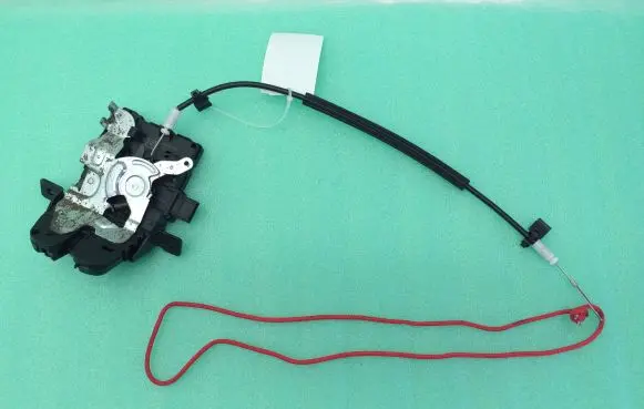 Loading door lock