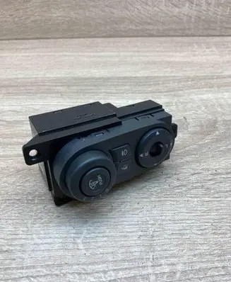 Nissan Primera Wing mirror switch 6J01SWITCH