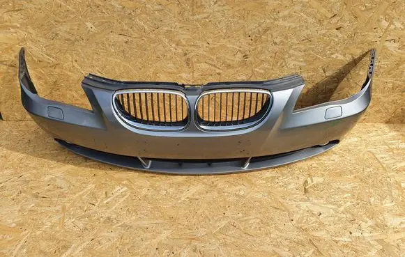 BMW 5 E60 E61 Front bumper 7111739 z873 11460915