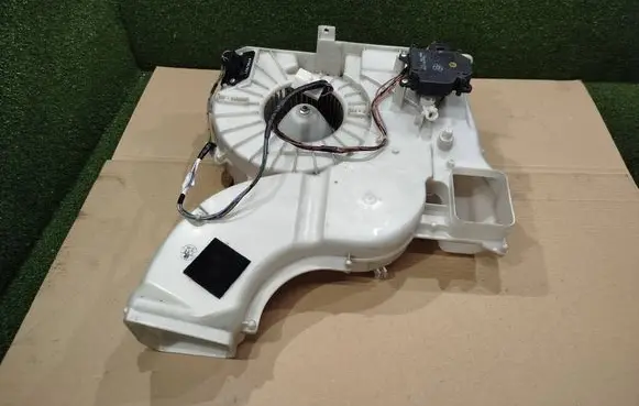 Mitsubishi Pajero Interior heater climate box assembly 1172004391 2464605945