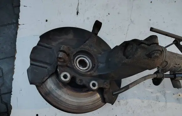 Ford Transit - Tourneo Connect Front wheel hub spindle knuckle