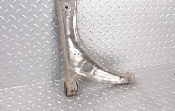 Volkswagen PASSAT CC Front lower control arm/wishbone 3C0407153B