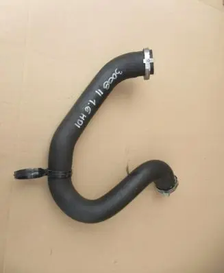 Peugeot 3008 II Engine coolant pipe/hose 9820100780