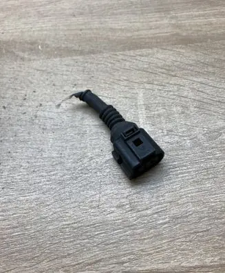 Volkswagen Golf V Plug wire 1J0973722A