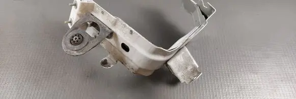 Audi SQ7 Fender mounting bracket 4M0821132E