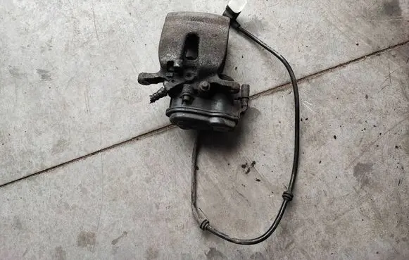 Mercedes-Benz S W222 Rear brake caliper