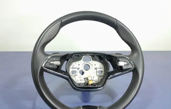 Skoda Octavia 985 Steering wheel 5E3419093B