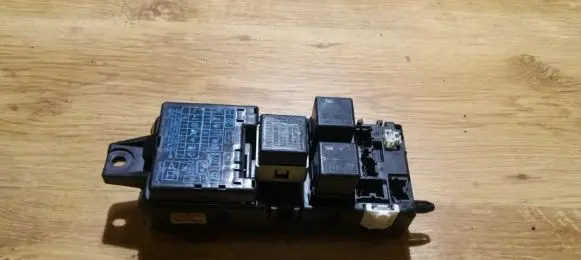 Mitsubishi Carisma Fuse box set mr193949