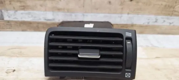Toyota Avensis T250 Dash center air vent grill