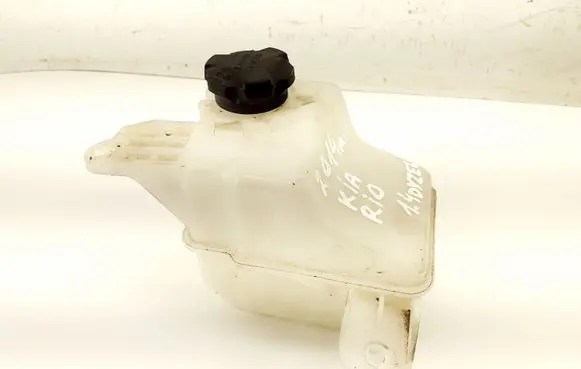 Coolant expansion tank/reservoir