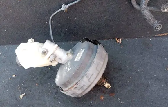 Volvo V60 Brake booster 31329895