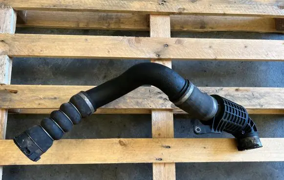BMW 2 F45 Intercooler hose/pipe 11618577233
